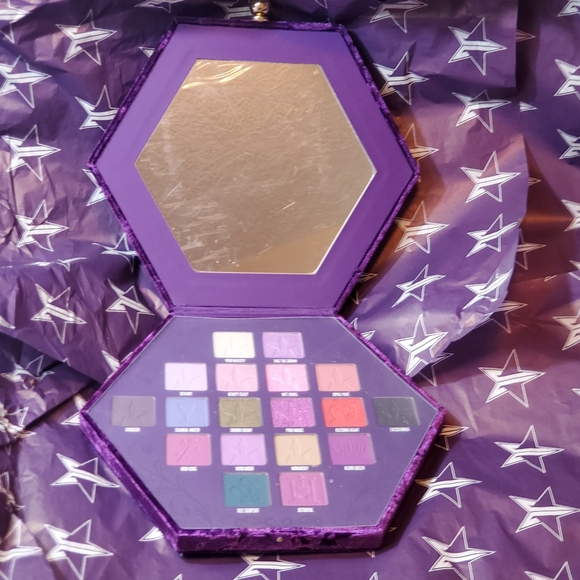Jeffree Star Cosmetics Blood Lust Makeup Palette - Picture 6 of 6